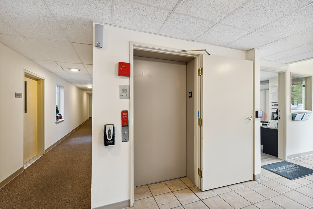 Ballinger Court Senior Apartments Edmonds Apartments for Rent